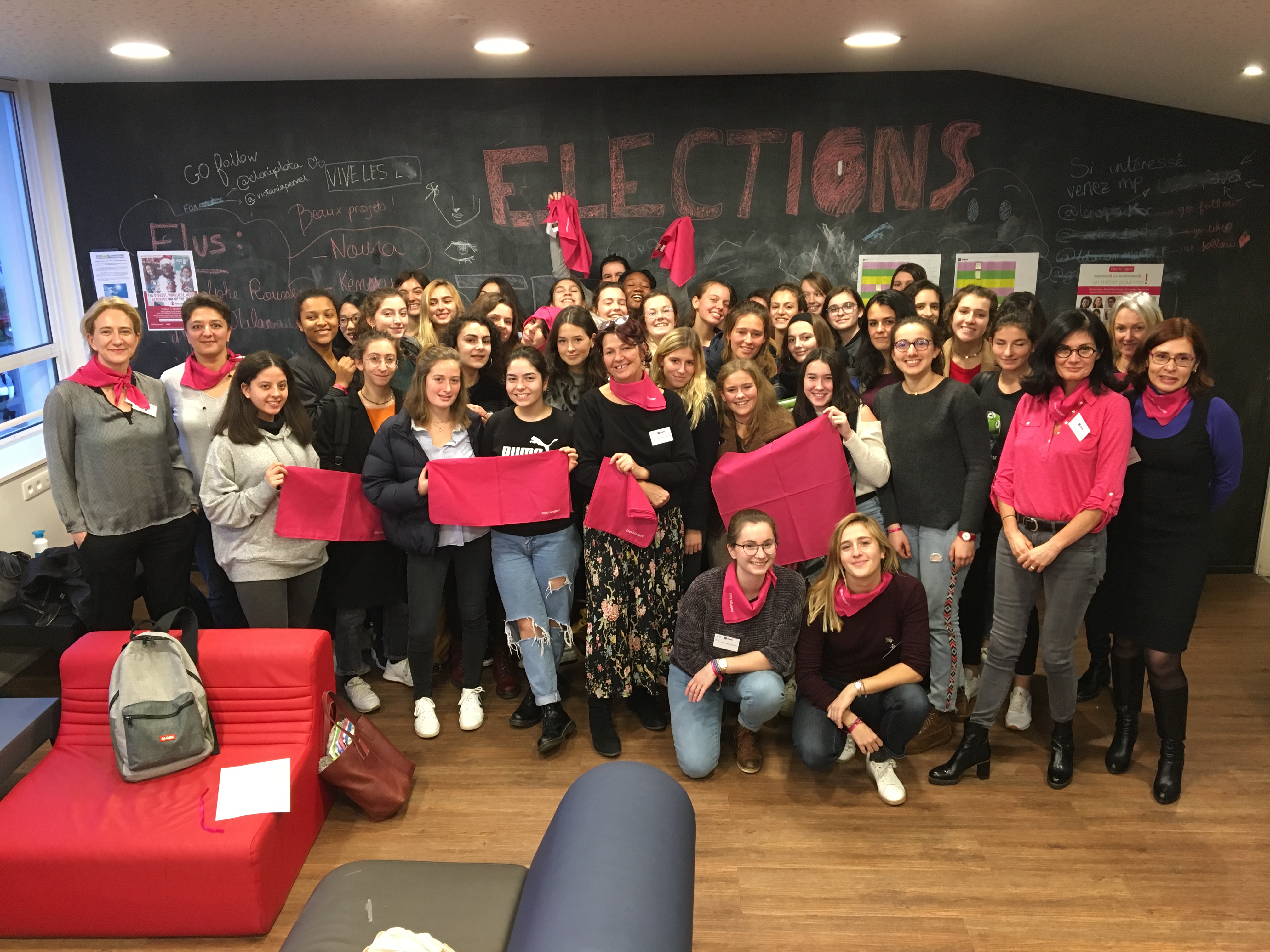 Sciences de l'Ingénieur au Féminin&nbsp;: Tables rondes au Lycée Français Jean Monnet de Bruxelles