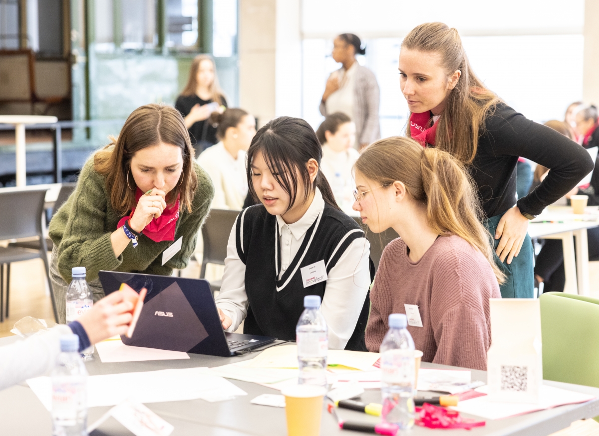 Ingénieure ou technicienne... Pourquoi pas toi ?